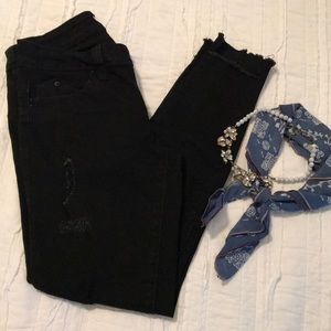 YMI Black ripped jeans size 7